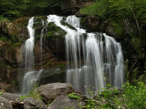 Fichier:Cascade des Sels.jpg